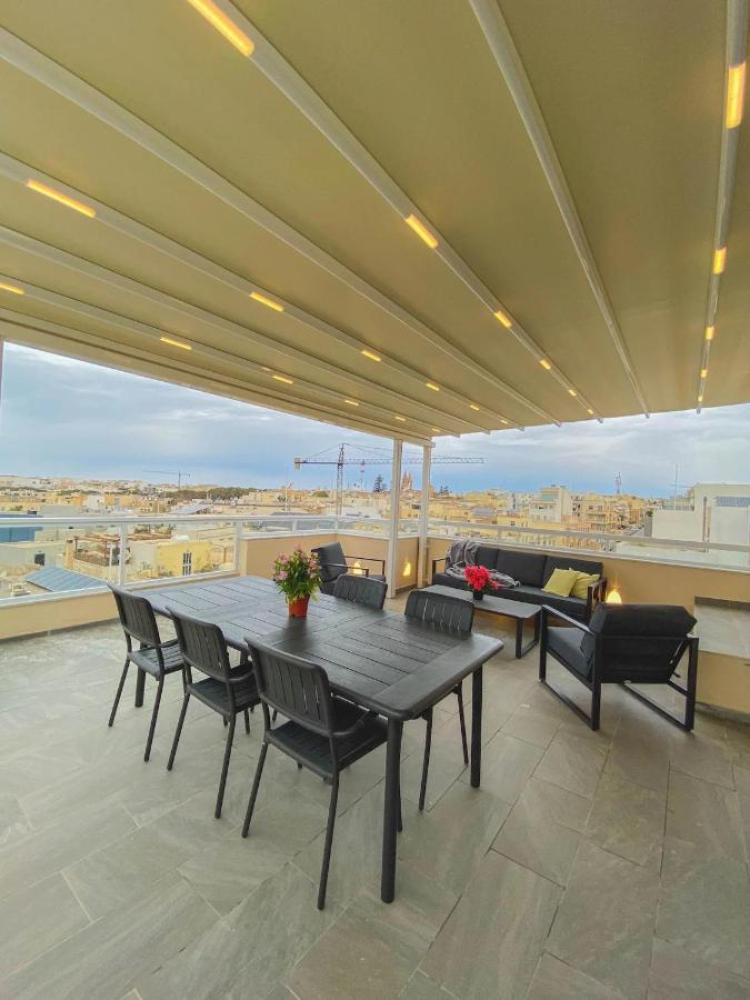 The Blue Mill Penthouse With Beautiful Views Apartment Naxxar Exterior foto