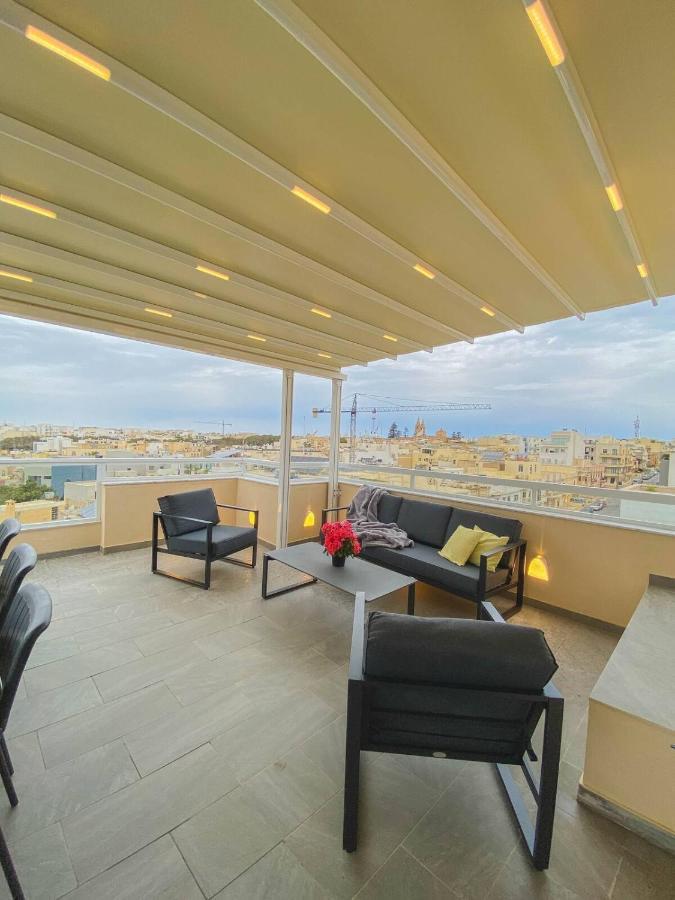 The Blue Mill Penthouse With Beautiful Views Apartment Naxxar Exterior foto