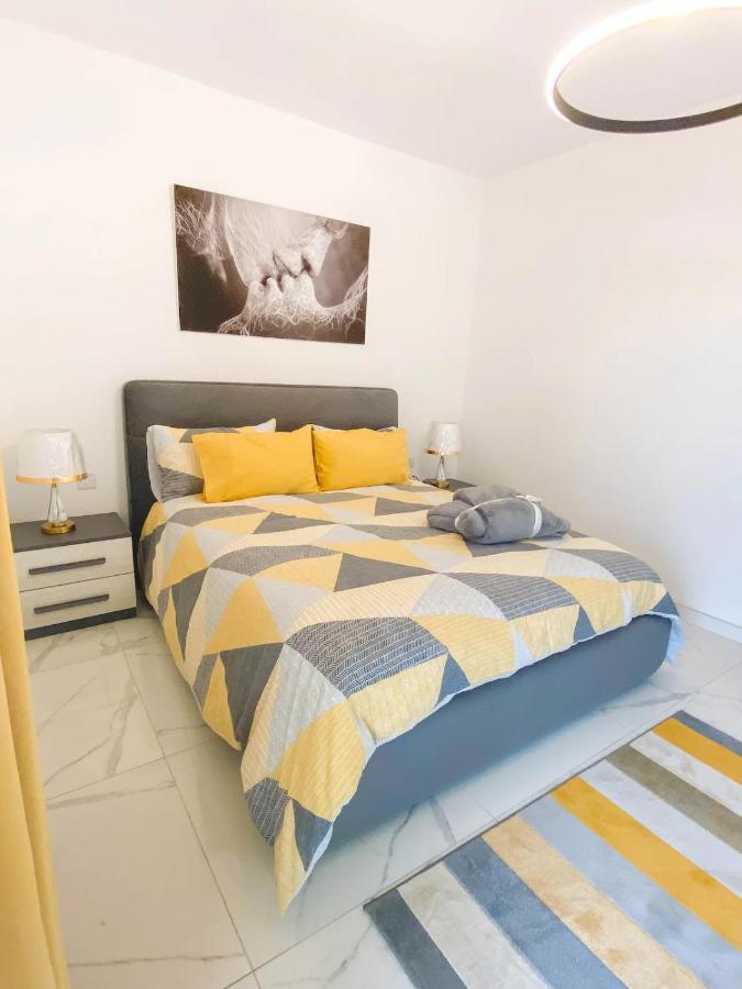 The Blue Mill Penthouse With Beautiful Views Apartment Naxxar Exterior foto